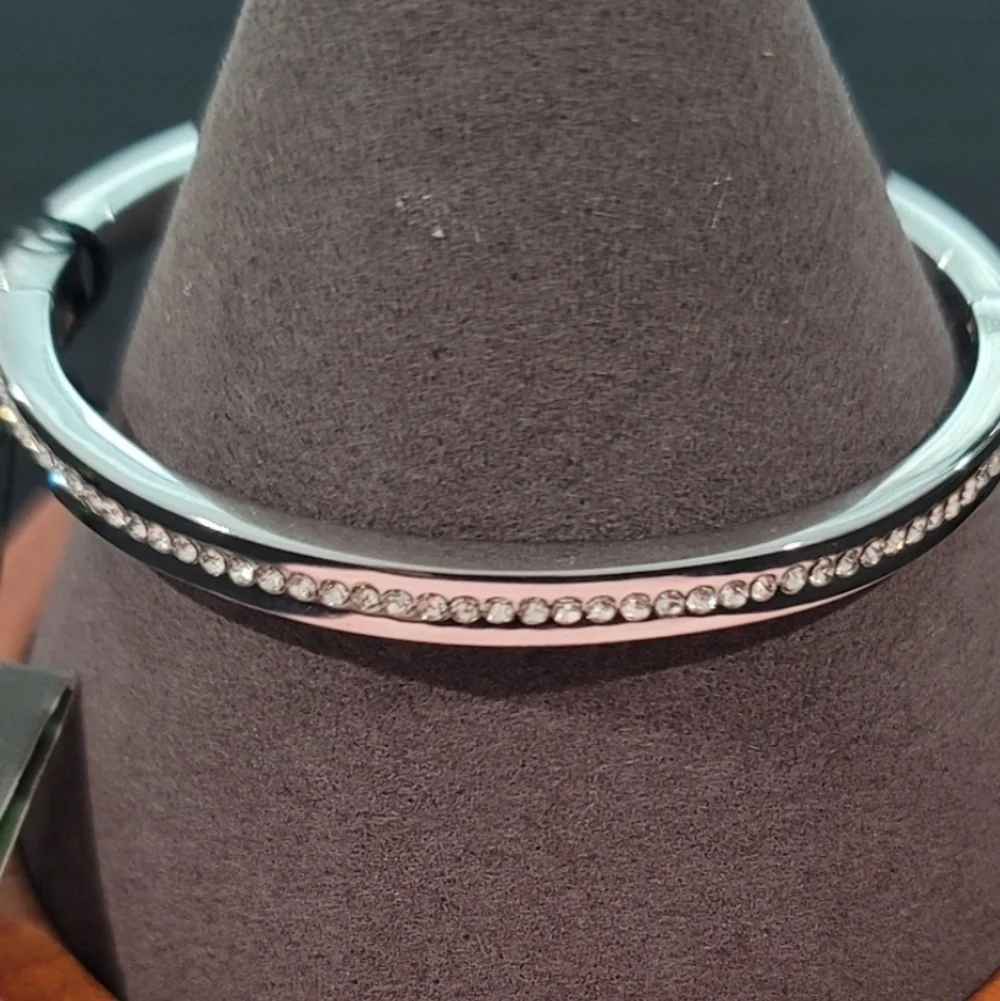 ❤️NEW w/TAG❤️ KATE SPADE SILVER PAVED SWAROVSKI CRYSTAL BANGLE BRACELET - Picture 10 of 14